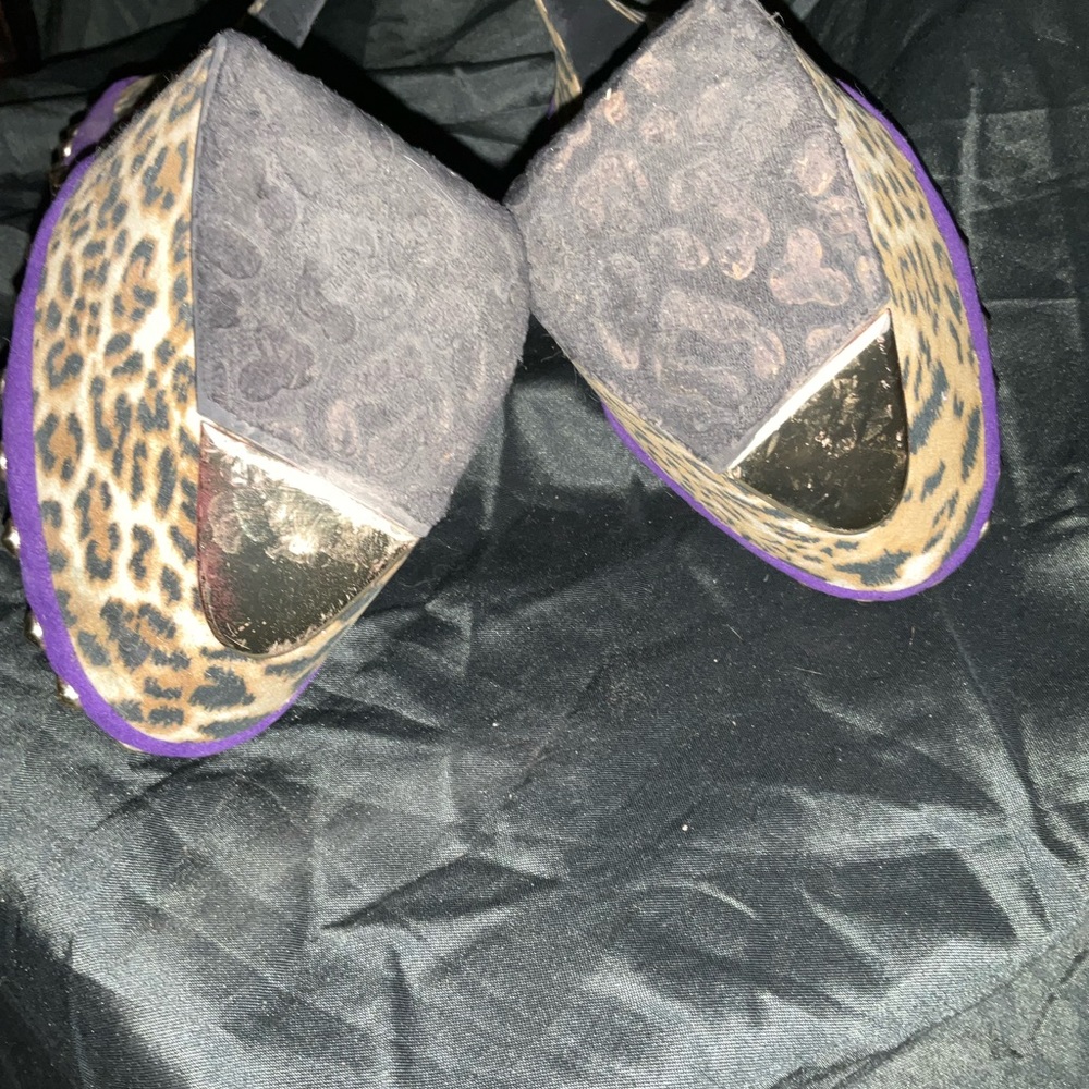 Heels - Picture 6 of 9